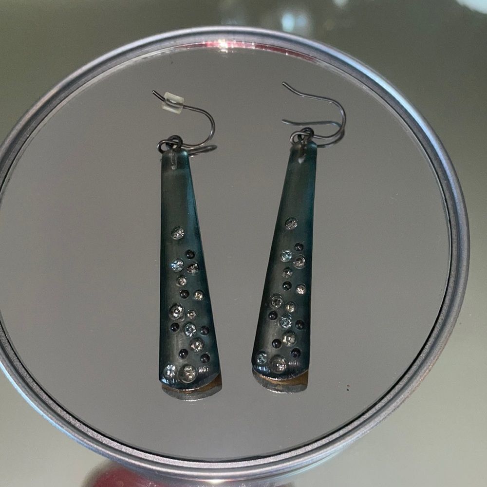 Shiny gray plastic‎ dangle wire earrings embedded with small rhinestones